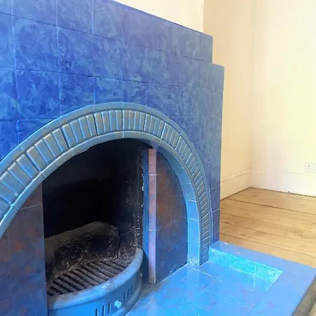 Colourful Vintage-styled In Lovely Southville *