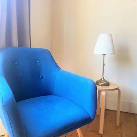 Colourful Vintage-styled In Lovely Southville *